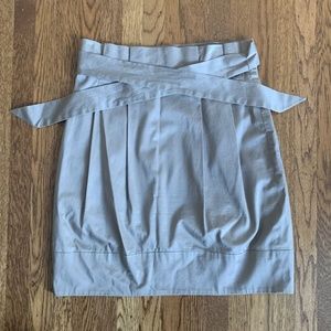 *EUC* BCBGMaxAzria Pleated Belted Skirt - 8